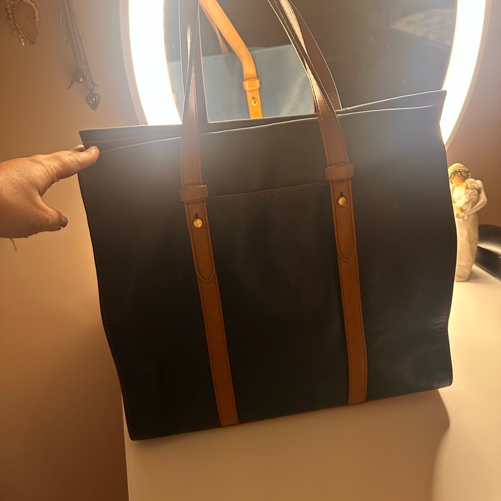Fossil leather bag